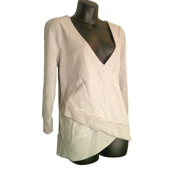 Lucy Women's Medium Gray Wrap Long Sleeve Shirt V-Neck - Picture 3 of 7